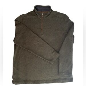 Bass, 1/4 zip pullover. Size XL.